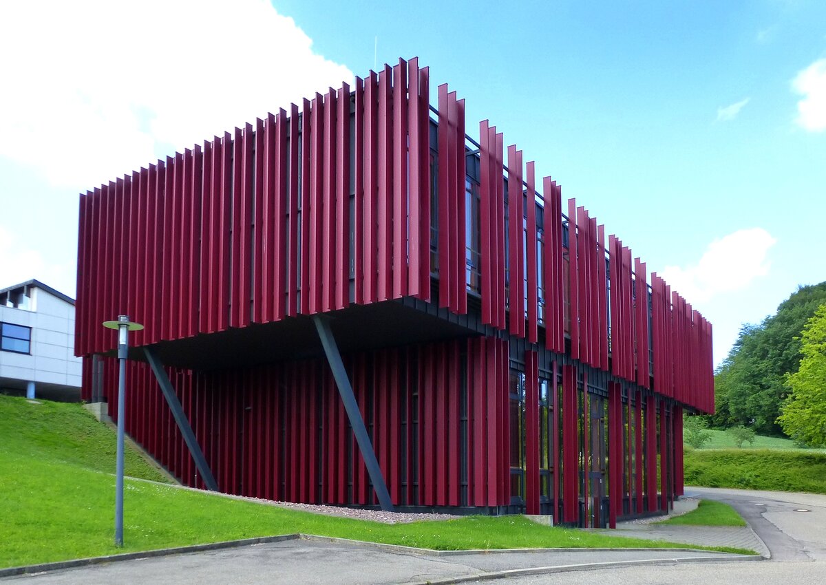 Freiamt, moderne Sporthalle im Ortsteil Mubach, Juni 2017