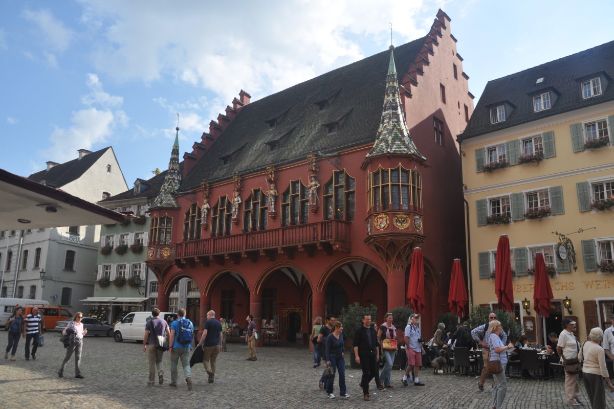 FREIBURG im Breisgau, 01.10.2014, Münsterplatz  Staedtefotos.de