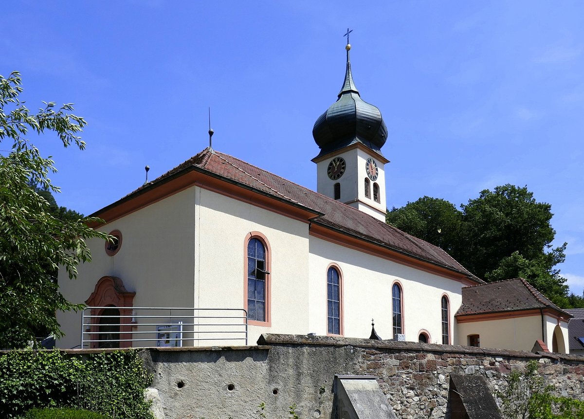 Freiburg-Ebnet, die katholische Kirche St.Hilarius, erbaut 1720-25, Juli 2019