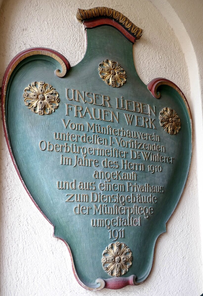 Freiburg, Gedenktafel an der Mnsterbauhtte, Feb.2022