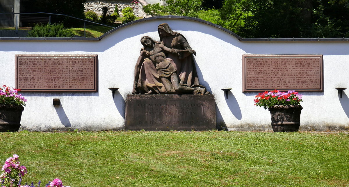 Freiburg-Kappel, Denkmal fr die Opfer der Weltkriege, Juli 2019