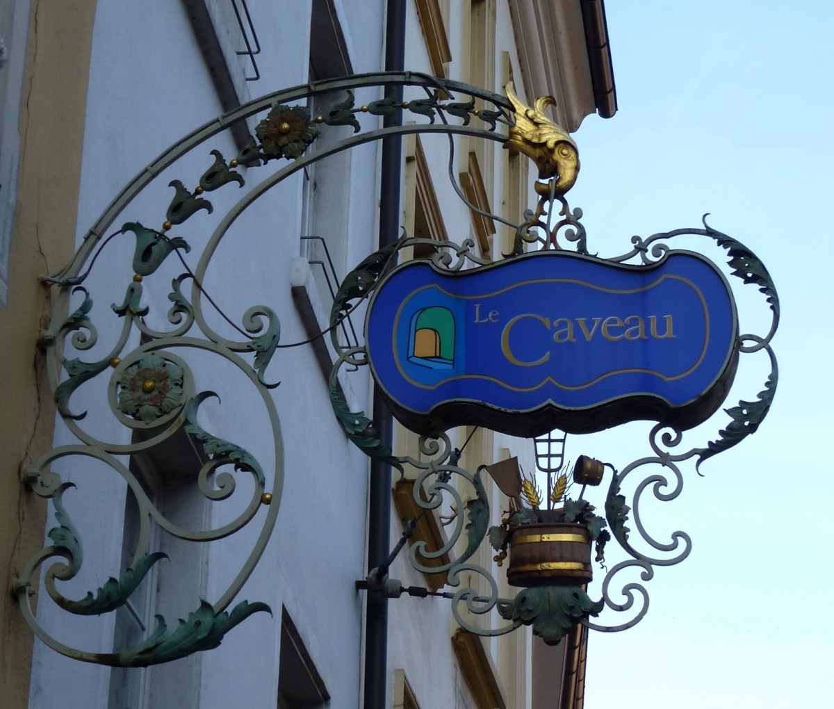 Freiburg,  Le Caveau , bekannte Lokalitt in der Altstadt, Dez.2013