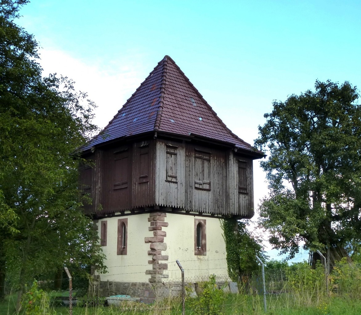 Freiburg-Lehen, auf dem Lehener Bergle steht das Herdertrmle, Sept.2013 