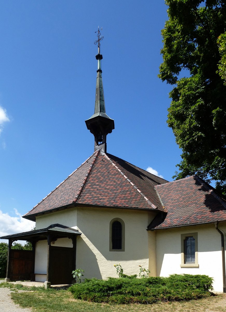 Freiburg-Munzingen, die 1715-16 neu aufgebaute Erentrudiskapelle auf dem Tuniberg, Aug.2016