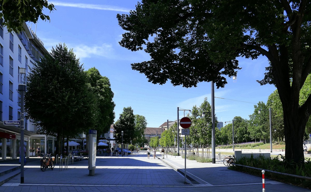 Freiburg, der neugestaltete Rotteckring im Stadtzentrum, Juli 2020