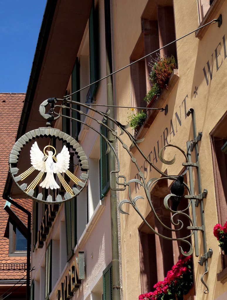 Freiburg, Weinstube und Restaurant  Heiliggeist Stble  am Mnsterplatz, Juni 2014