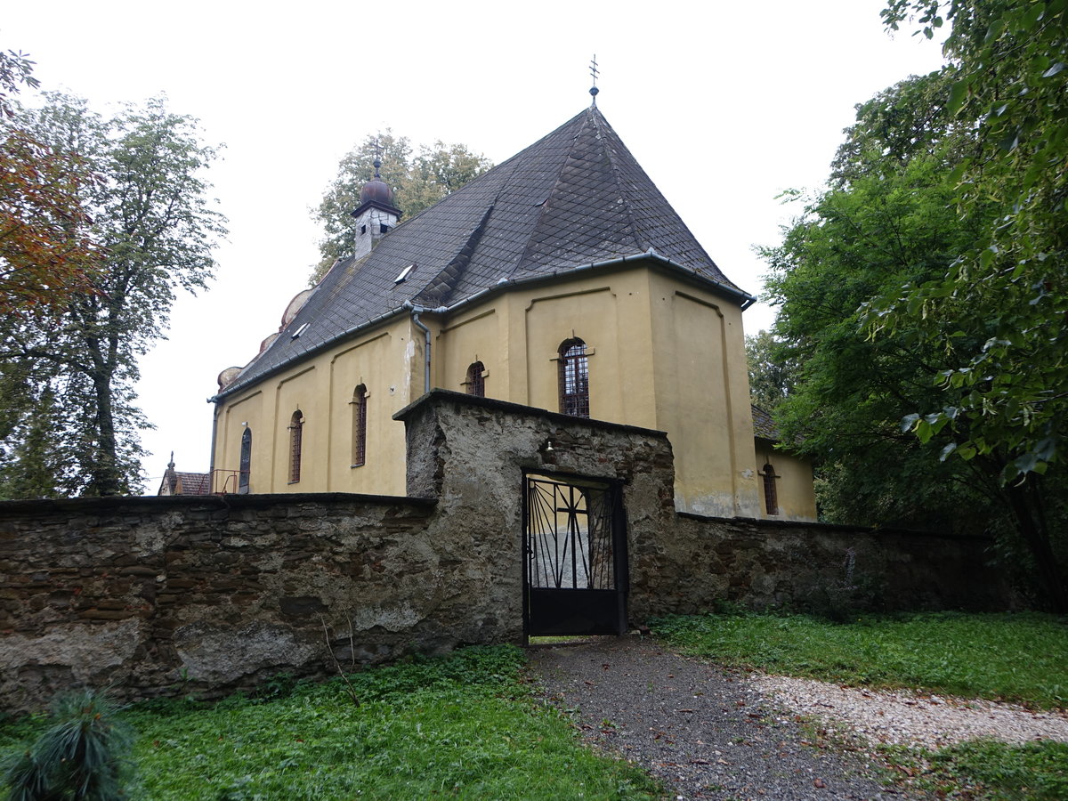 Fricovce / Friedrichsdorf, rmisch-katholische St. Bartholomuskirche, erbaut bis 1734 (01.09.2020)