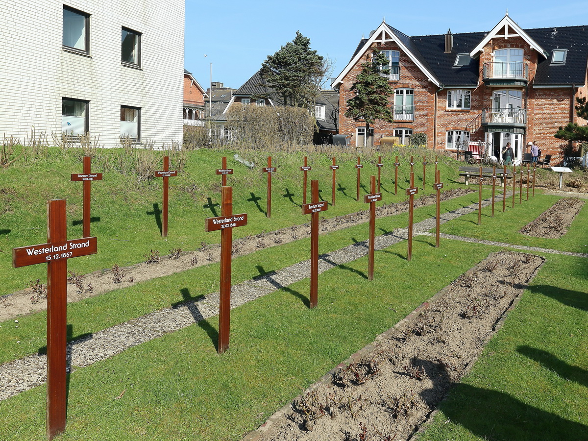 Friedhof der Heimatlosen in Westerland auf Sylt am 19. April 2018.