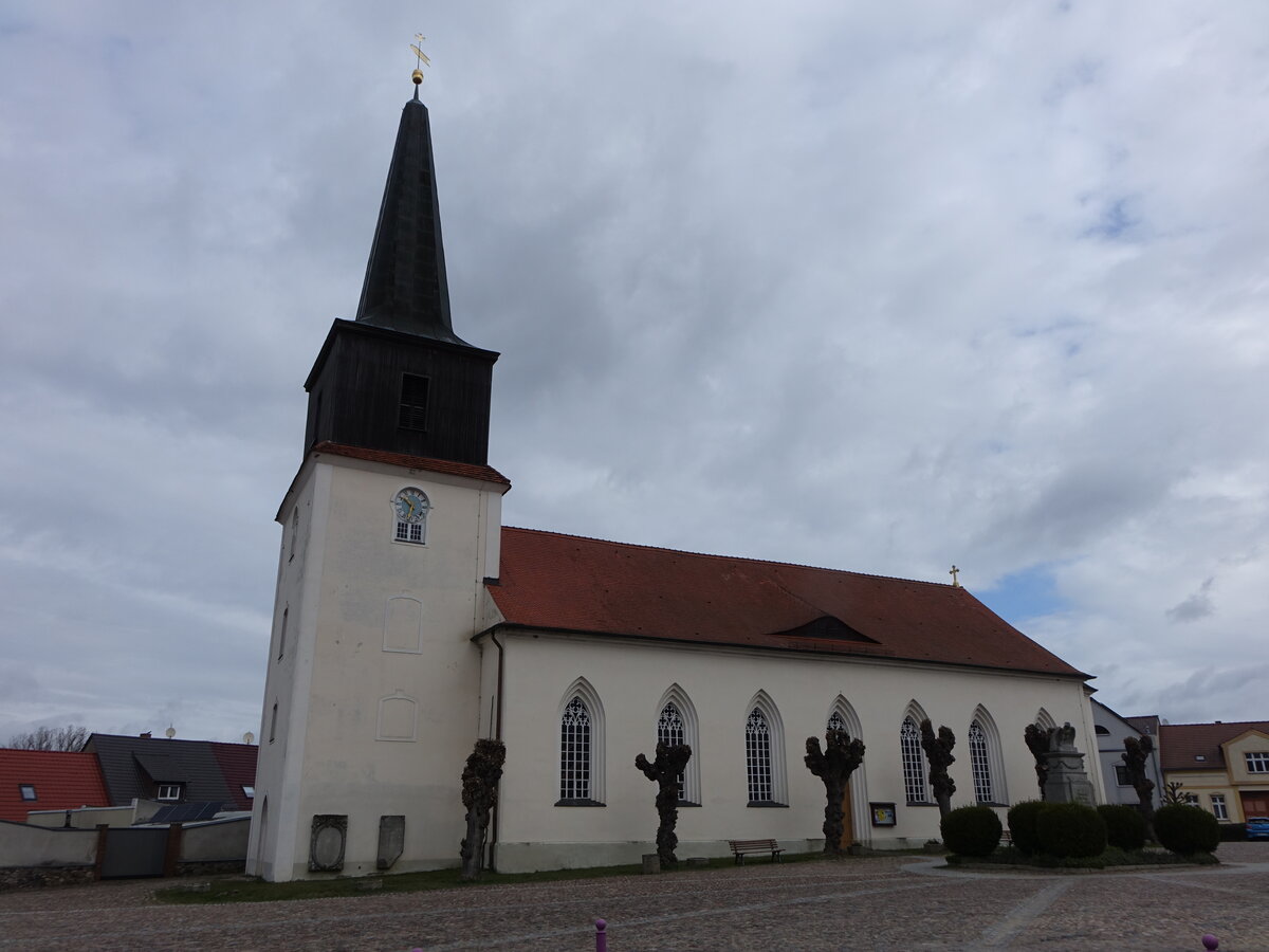 Friedland, evangelische Kirche, erbaut im 18. Jahrhundert (04.04.2026)