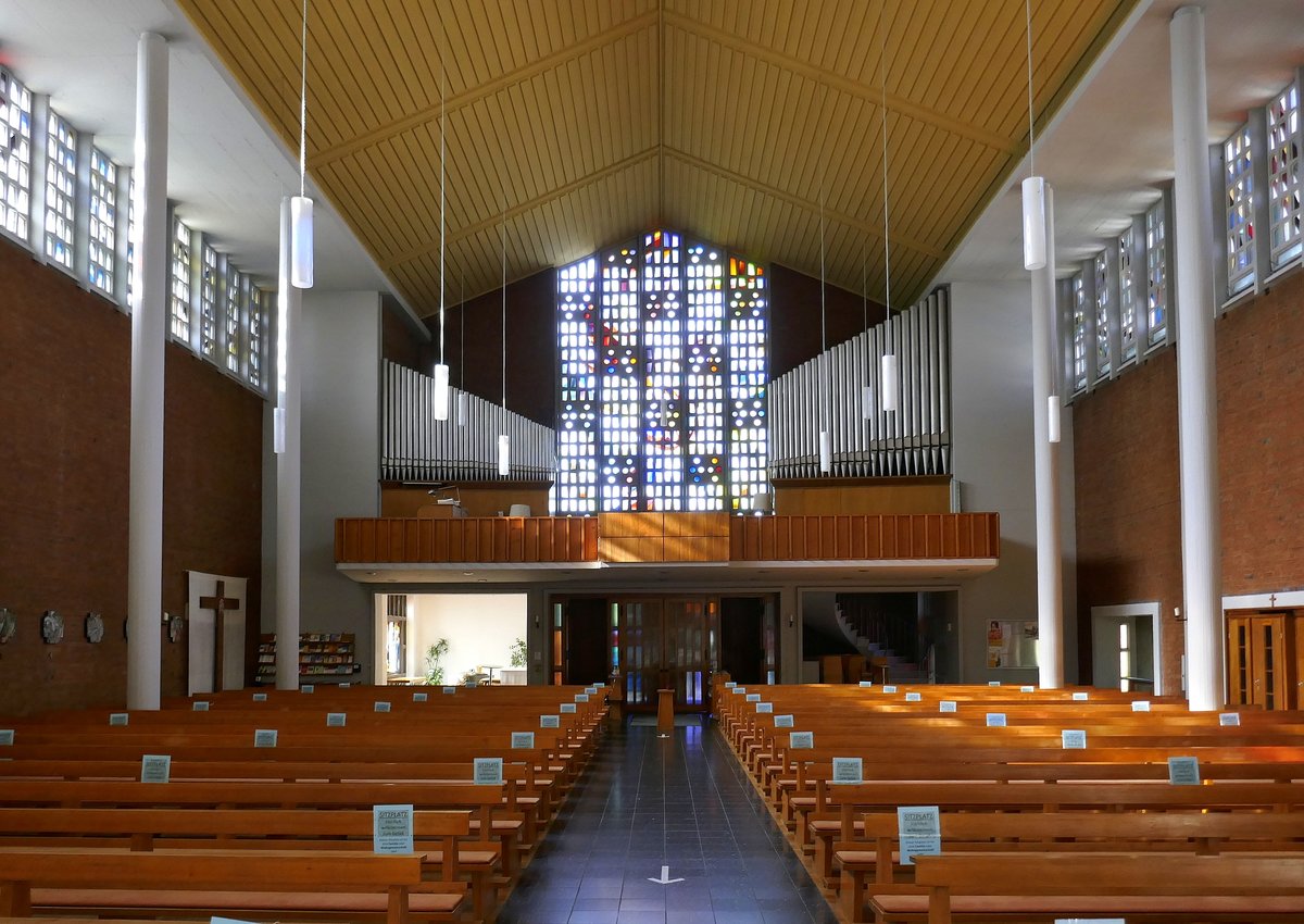 Friedlingen, Blick zur Orgelempore in der Kirche Zum Guten Hirten, Okt.2020