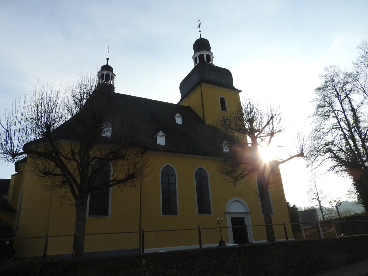 FRIESENHAGEN/WILDENBURGER LAND-KATH. PFARRKIRCHE  ST. SEBASTIAN 
Im nrdlichsten Teil des Landkreises ALTENKIRCHEN liegt FRIESENHAGEN mit der kath. Pfarrkirche
 St. Sebastian ,einer ursprnglich sptromanischen,dreischiffigen Kirche,um 1500 als gotische Kirche neu
errichtet und mit einer sehr bemerkenswerten Ausstattung (15./16. Jhdt.) im Innenraum..am 9.2.2017