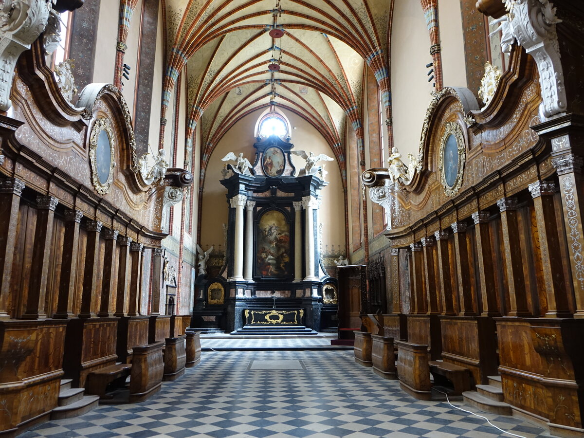 Frombork / Frauenburg, Chorgesthl und Hochaltar in der Kathedrale St. Andreas (03.08.2021)