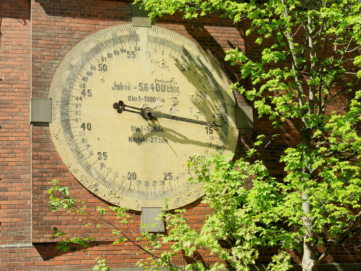  Füllstand Anzeige  des Gasometer dem heutigen Panometer Leipzig am 08. Mai 2016.