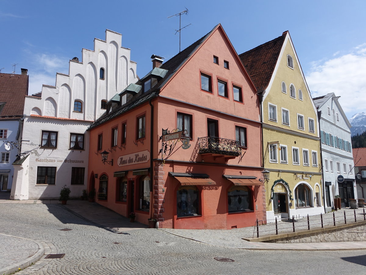 Fssen, historische Huser in der Lechhalde Strae (26.04.2021)