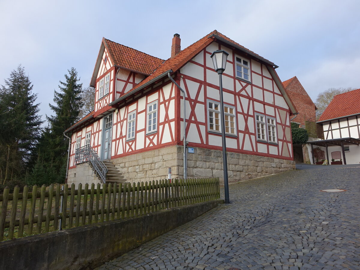 Fuhrbach, kath. Gemeindehaus in der Strae am Turm (19.03.2024)