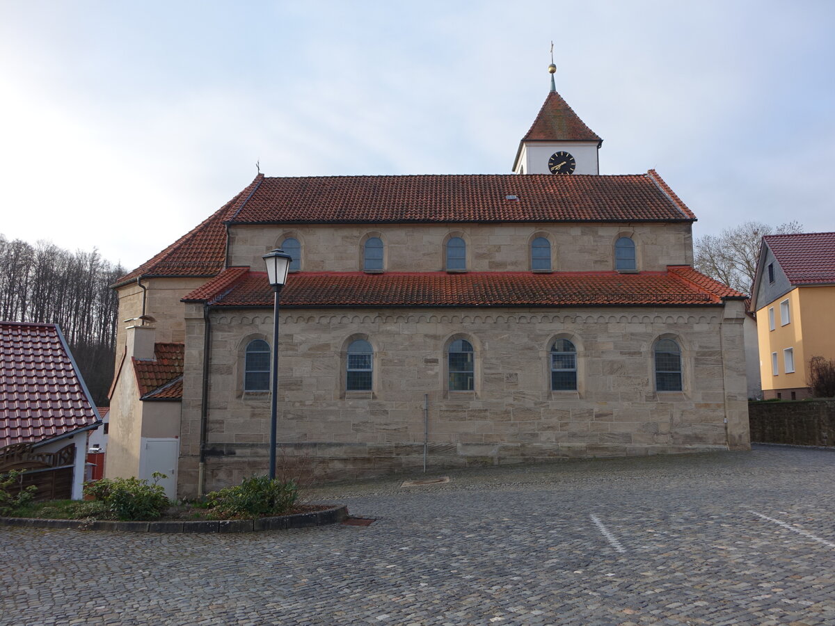 Fuhrbach, Pfarrkirche St. Pankratius, dreischiffige Basilika aus Bundsandstein-Quadern, erbaut von 1873 bis 1876 durch den Hildesheimer Architekt Anton Algermissen (19.03.2024)