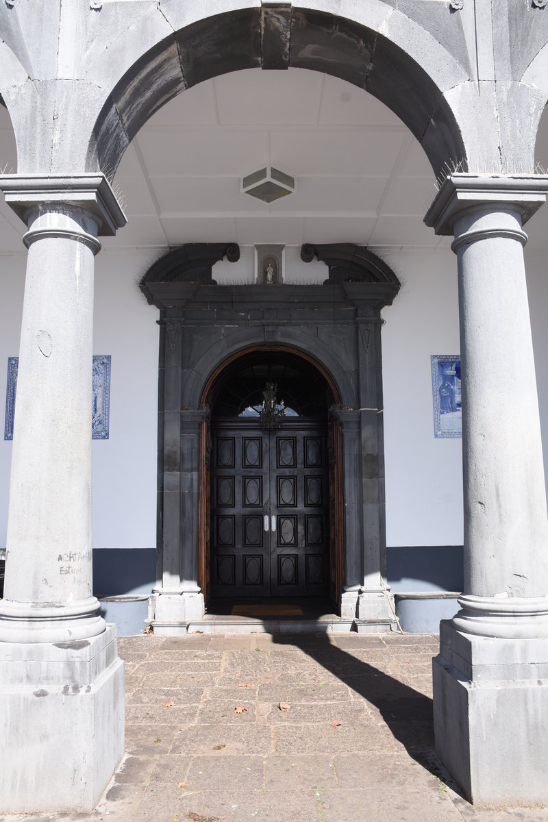 FUNCHAL (Concelho de Funchal), 01.02.2018, Haupteingang der Kirche Nossa Senhora do Monte