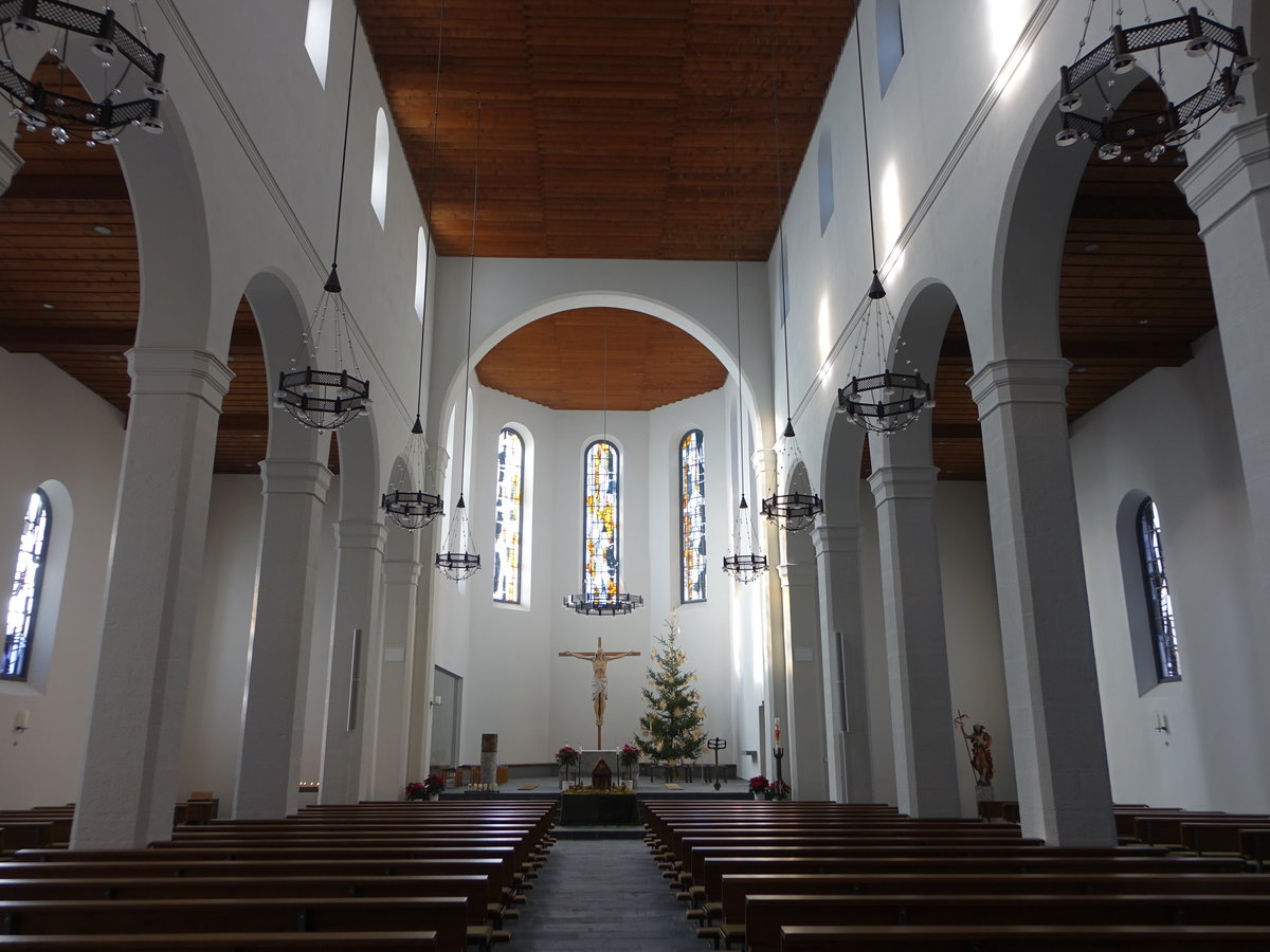 Furtwangen, Innenraum der Pfarrkirche St. Cyriakus, erbaut von 1859 bis 1861 (26.12.2018)