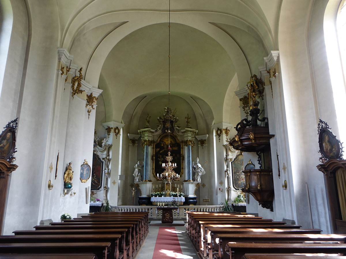 Gaibach, barocker Innenraum der Pfarrkirche Hl. Dreifaltigkeit (28.05.2017)