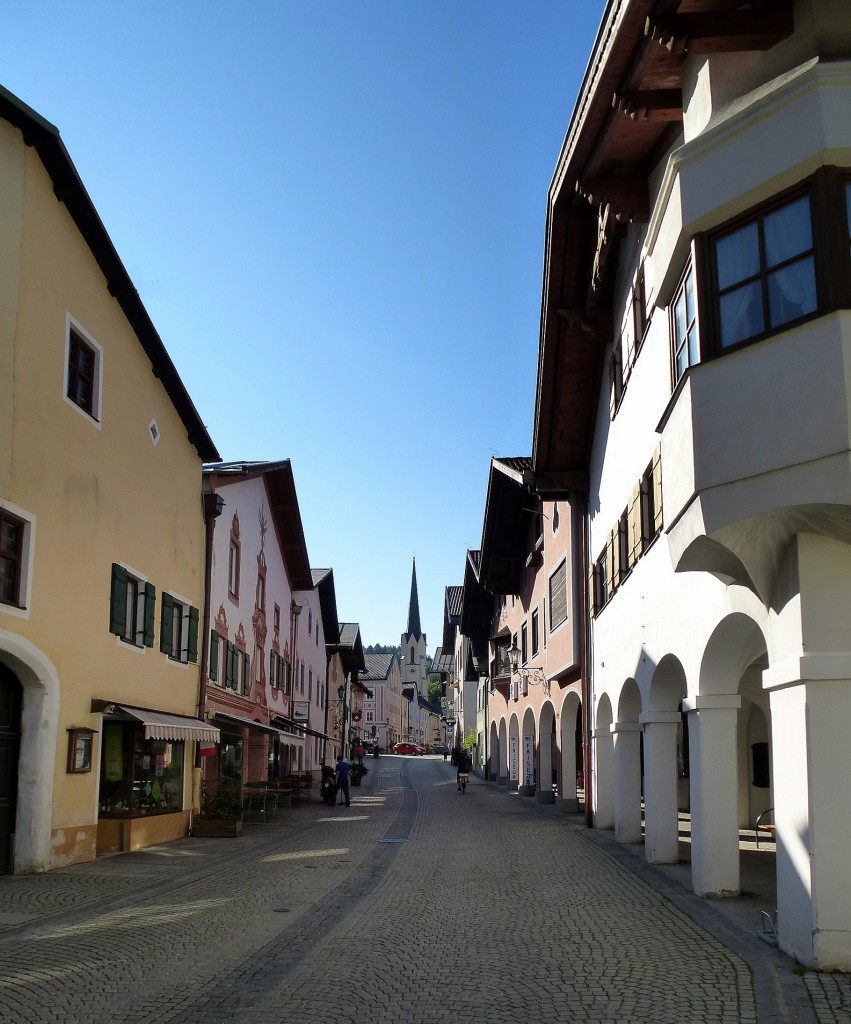 Garmisch-Partenkirchen, Blick in die historische Ludwigstrae, Aug.2014