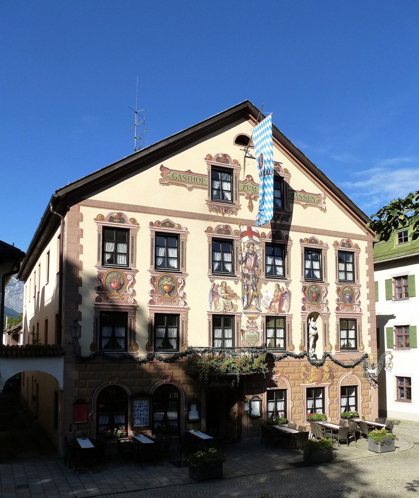 Garmisch-Partenkirchen,  Gasthof zum Rassen , mit dem ltesten bayrischen Bauerntheater, Aug.2014
