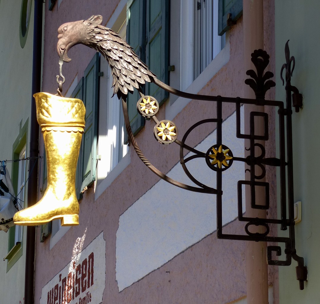 Garmisch-Partenkirchen, Zunftschild eines Schuhmachers, Aug.2014