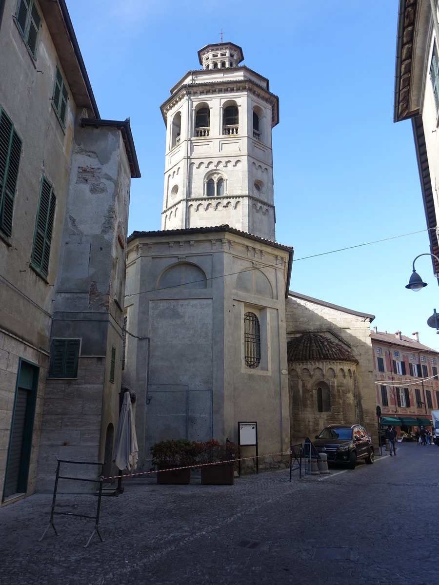 Gavi, San Giacomo Kirche, dreischiffige romanische Kirche, erbaut ab 1172 (02.10.2018)