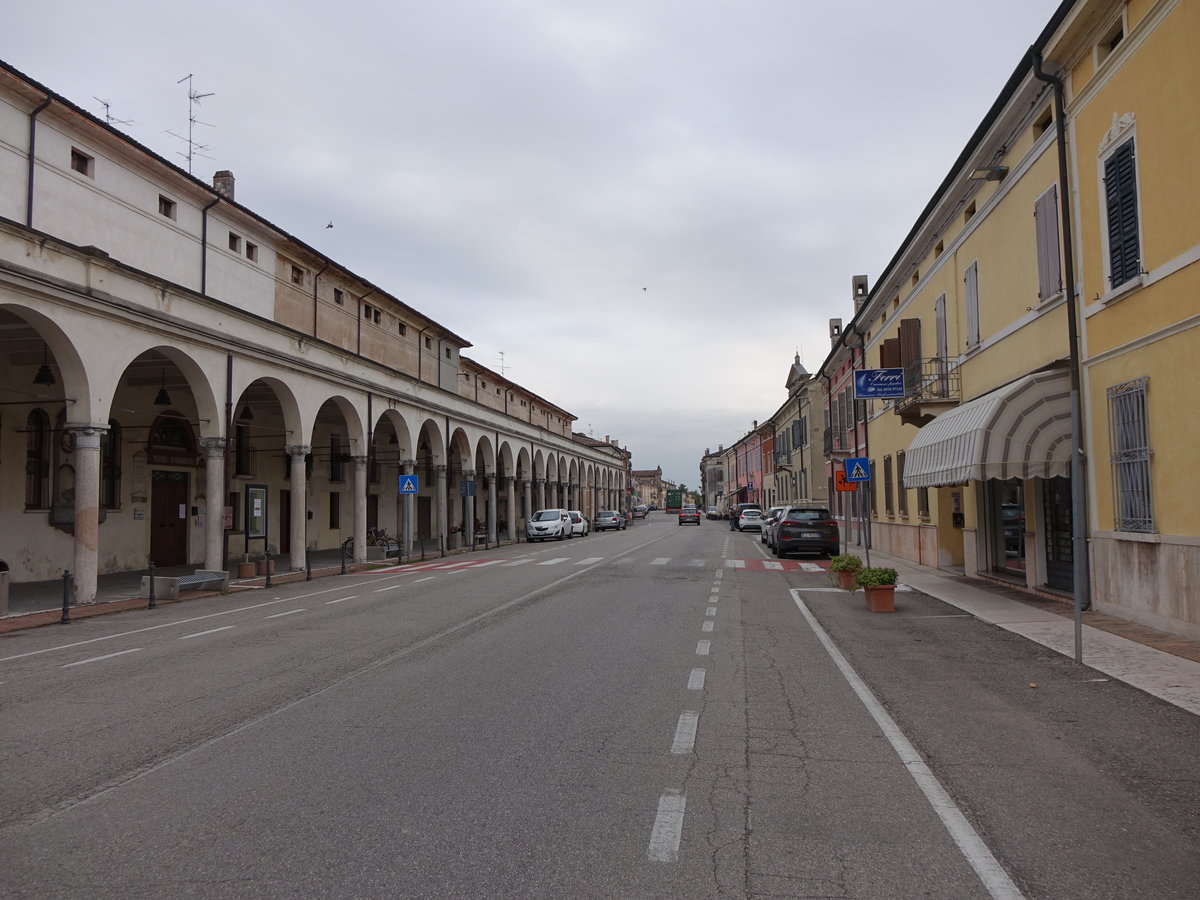 Gazzuolo, Via della Liberta (10.10.2016)