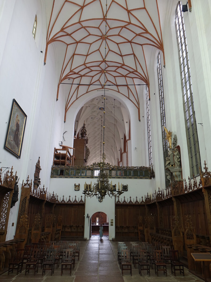 Gdansk / Danzig, Chorgesthl im Chor der St. Peter und Paul Kirche (02.08.2021)