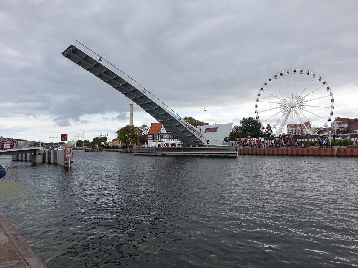 Gdansk / Danzig, geffnete Olowianka Brcke (02.08.2021)