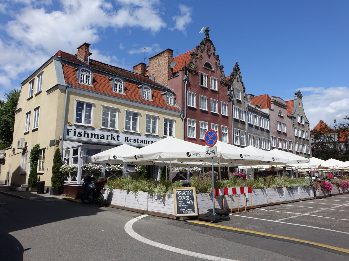 Gdansk / Danzig, Huser am Fischmarkt Targ Rybny (02.08.2021)