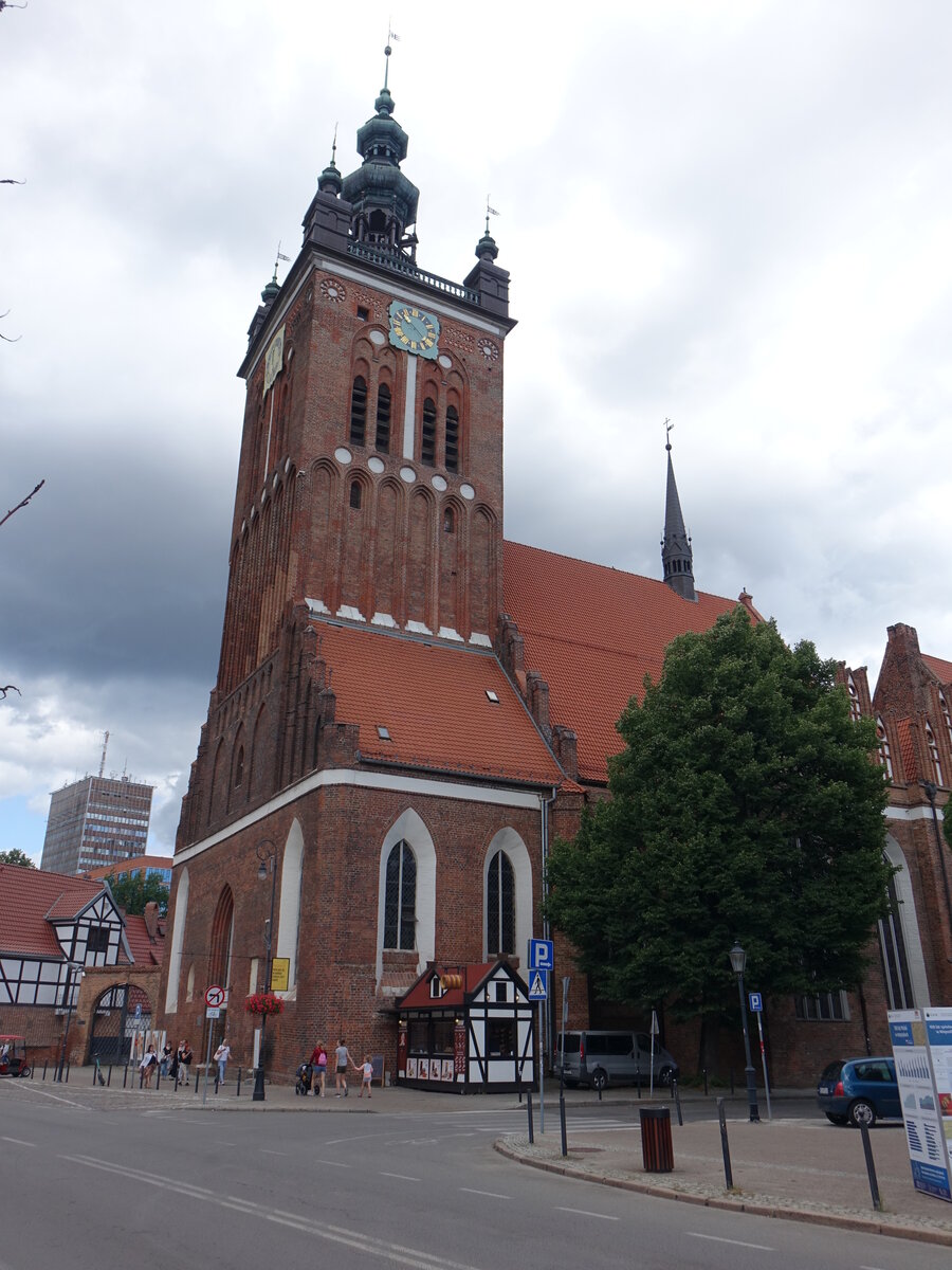 Gdansk / Danzig, Pfarrkirche St. Katharina, dreischiffige gotische Hallenkirche, erbaut im 14. Jahrhundert (02.08.2021)