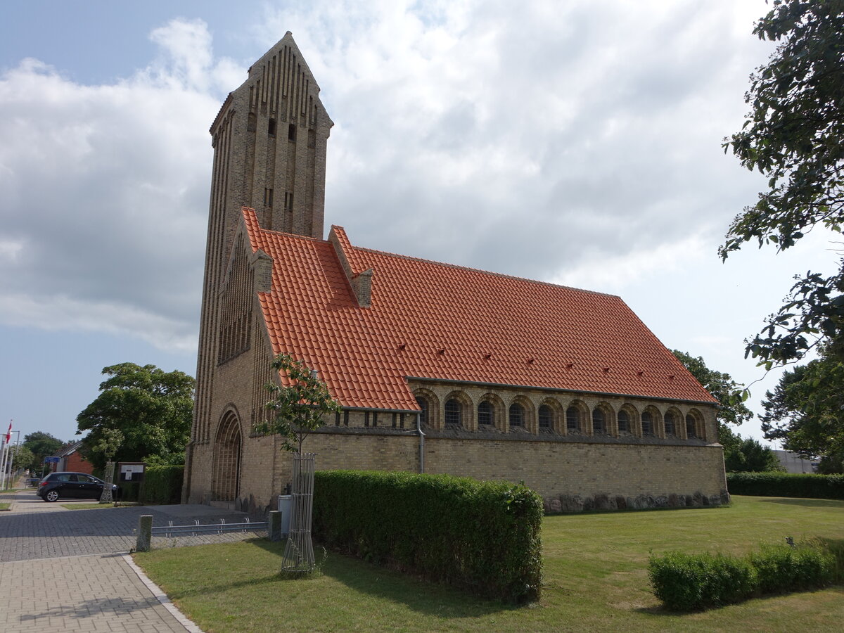 Gedser, evangelische Kirche, erbaut bis 1915 durch den Architekten  P.V. Jensen-Klint  (18.07.2021)