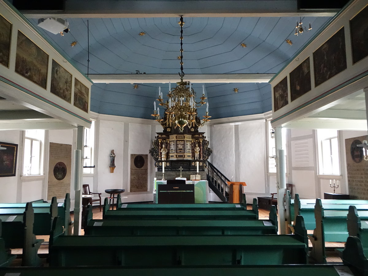 Geesthacht, Kanzelaltar von 1840 in der St. Salvatoris Kirche (26.09.2020)