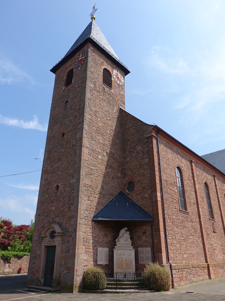 Geiselbach, kath. Pfarrkirche St. Maria Magdalena, erbaut 1722, erweitert von 1959 bis 1960 (13.05.2018)