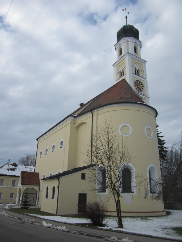 Gennach, Pfarrkirche St. Johannes der Tufer, erbaut von 1608 bis 1610 durch Jakob 
Aschberger (01.02.2014)