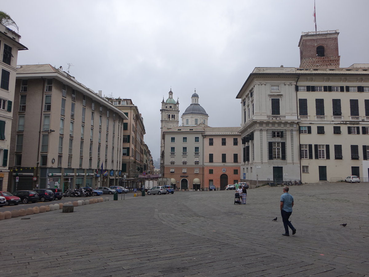 Genua, Gebude an der Piazza Giacomo Matteotti (15.06.2019)