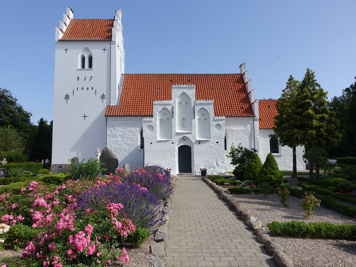 Gerlev, mittelalterliche Dorfkirche, erbaut im 15. Jahrhundert (17.07.2021)