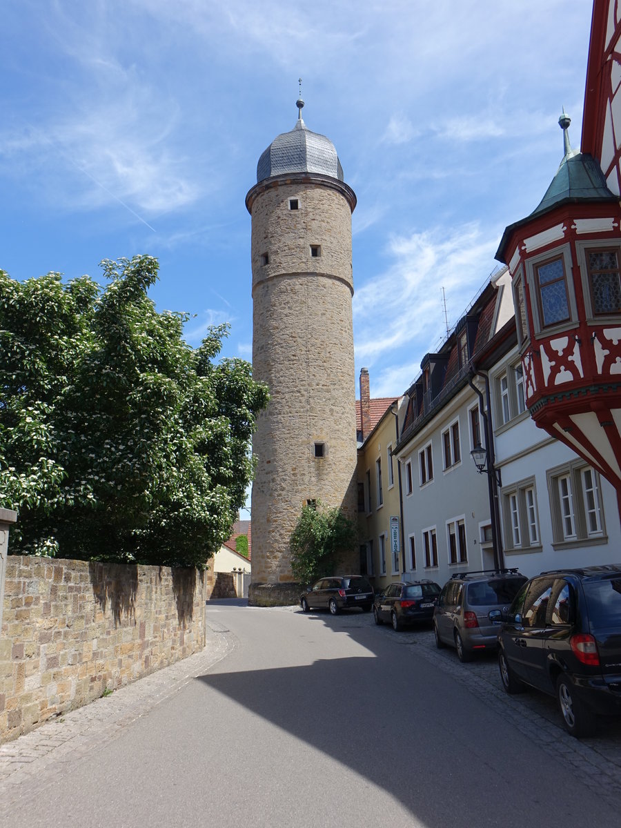 Gerolzhofen, Weier Turm, Rundturm der inneren Stadtbefestigung, 14.–16. Jahrhundert (28.05.2017)