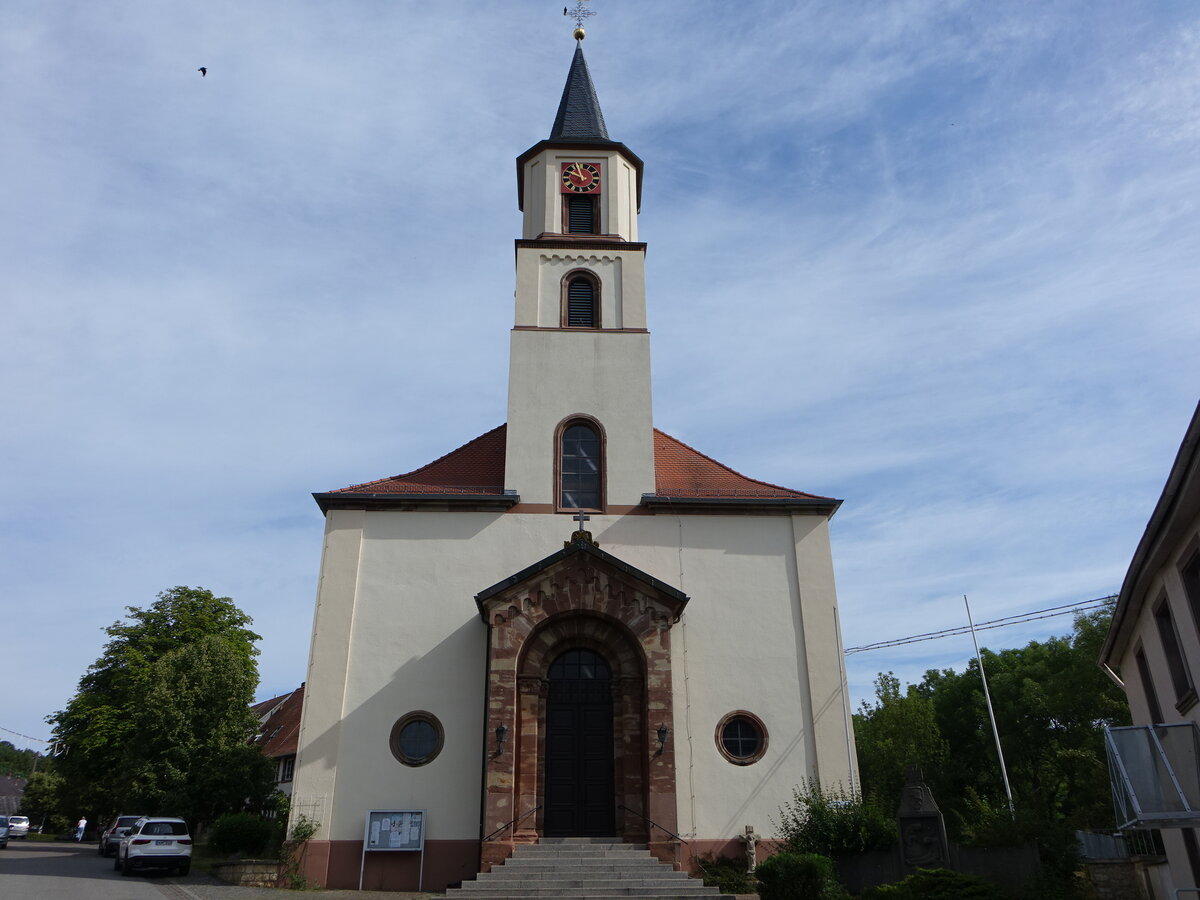 Gersheim, Pfarrkirche St. Alban, erbaut 1846 nach Plnen der Baumeister Schwarzenberger und Ph. Portschelle (14.07.2023)