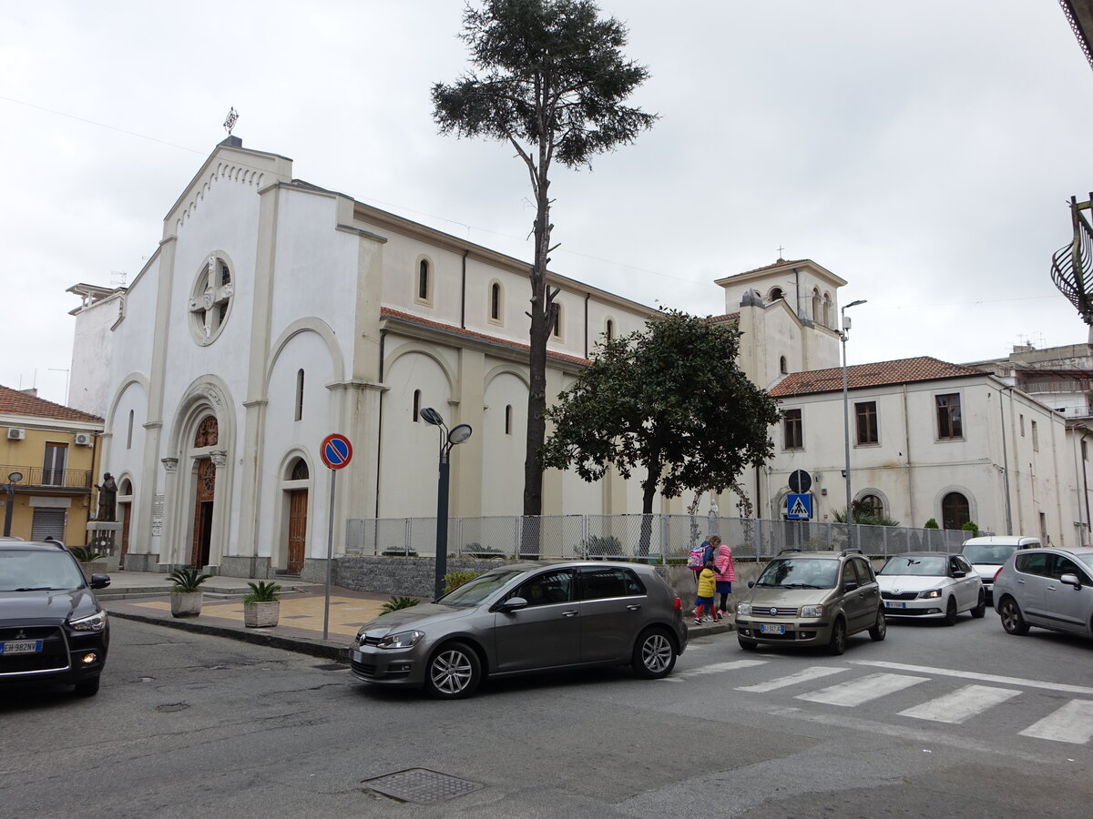 Gioia Tauro, Pfarrkirche St. Ippolito, erbaut von 1928 bis 1931 durch den Architekten Mario Pandelli (10.04.2024)