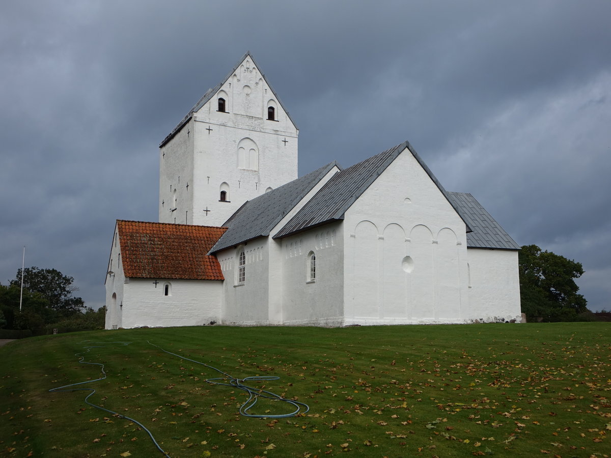 Gjerrild, romanische evangelische Kirche aus Kreidestein (24.09.2020)