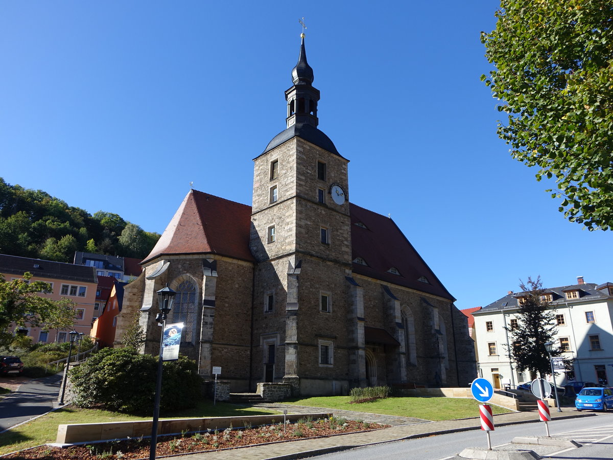 Glashtte, evangelische St. Wolfgang Kirche, erbaut von 1520 bis 1535 (04.10.2020)