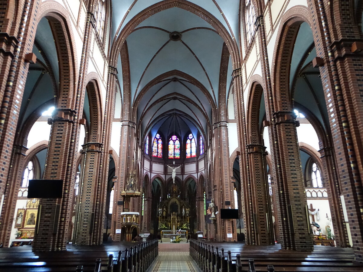 Gliwice / Gleiwitz, Innenraum der Kathedrale St. Peter und Paul (12.09.2021)