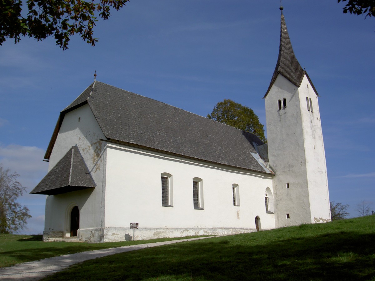 Globasnitz, Hemmakirche auf dem Hemmaberg, erbaut von 1498 bis 1519, spätgotisch 
(04.10.2013)