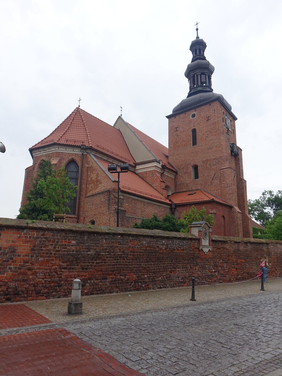 Gniezno / Gnesen, gotische Dreifaltigkeitskirche, erbaut von 1420 bis 1430, Umbau 1613 (12.06.2021)