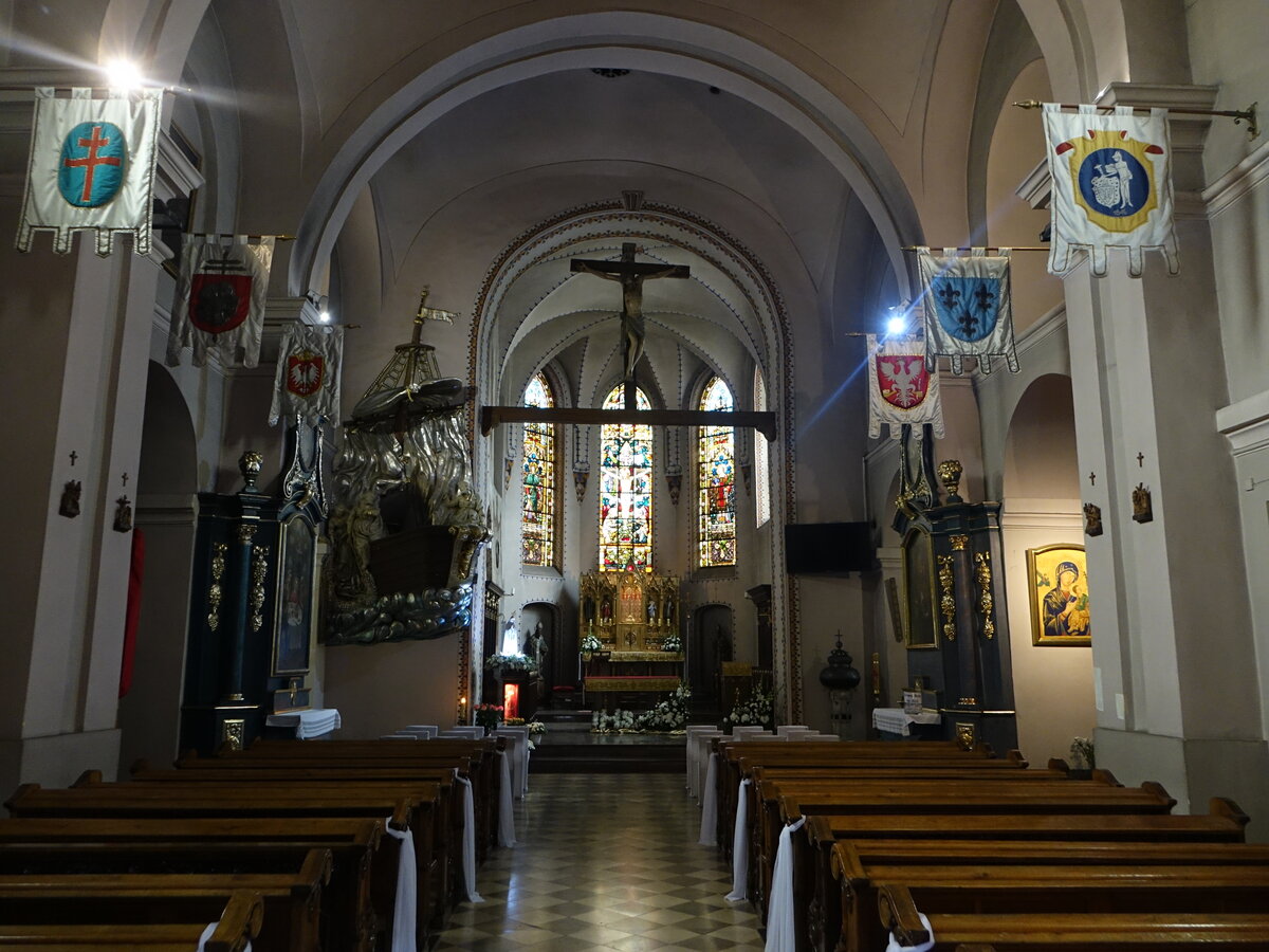 Gniezno / Gnesen, Innenraum mit Ausstattung aus dem 18. Jahrhundert in der Dreifaltigkeitskirche (12.06.2021)