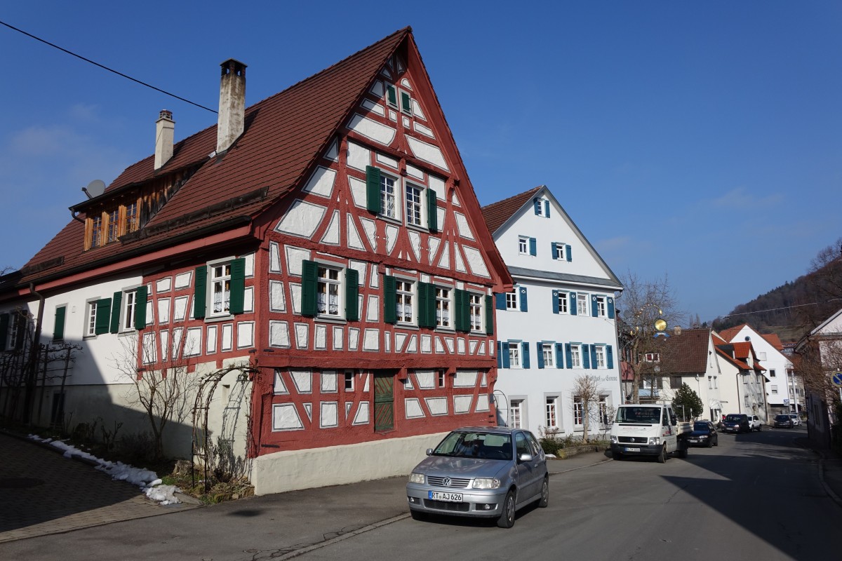 Gnningen, Fachwerkhaus und Gasthof zur Sonne in der Robergstrae (19.02.2015)