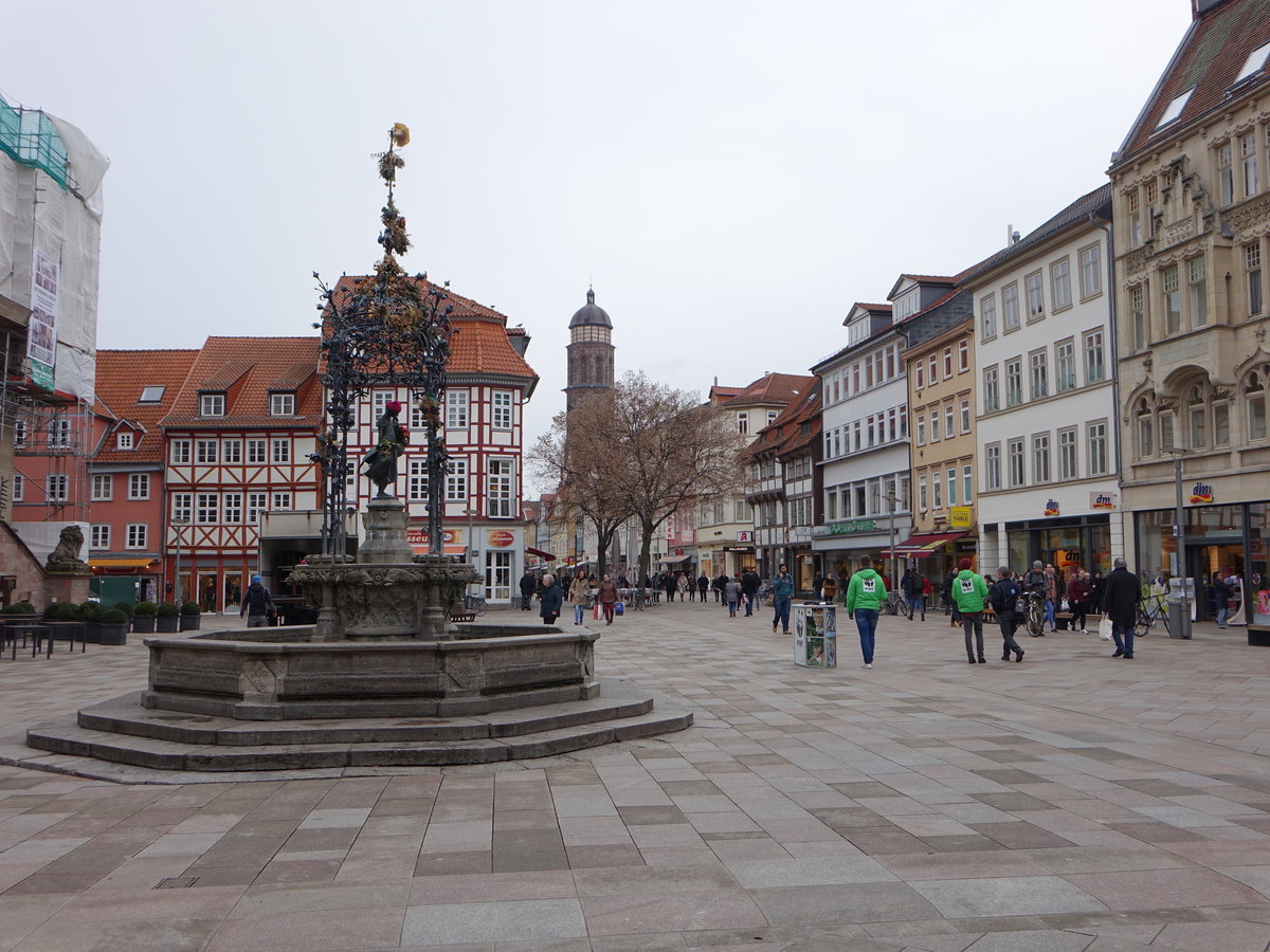 Gttingen, Marktplatz mit Gnselieselbrunnen (08.03.2017)