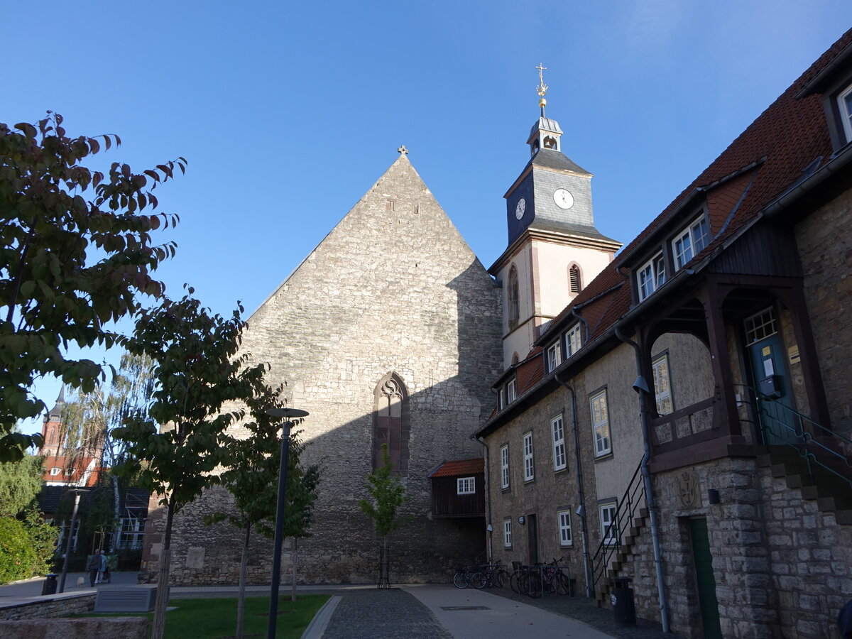 Gttingen, Pfarrkirche St. Marien, gotische Hallenkirche, erbaut ab 1290, restauriert von 1862 bis 1889 durch Conrad Wilhelm Hase (26.09.2023)